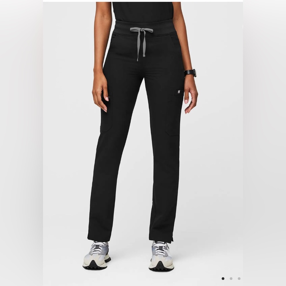 Figs Women's Straight Leg Black Scrub Pants